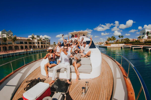 🛥️ Private Luxury Yacht Charter – Punta Cana